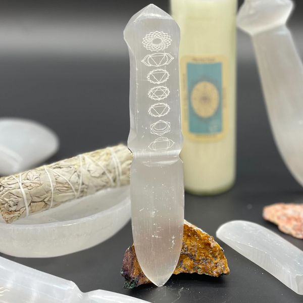 Coltello Cerimoniale in Selenite - Chakra
