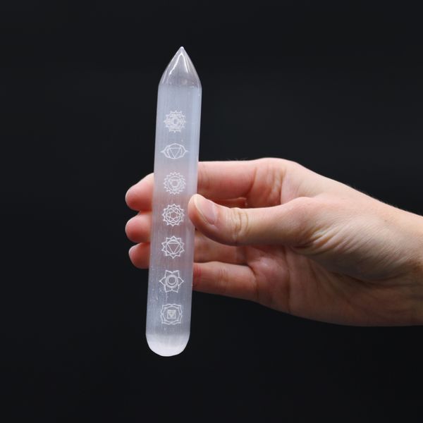 Bacchetta in Selenite - 7 chakra - 16 cm (una Punta)
