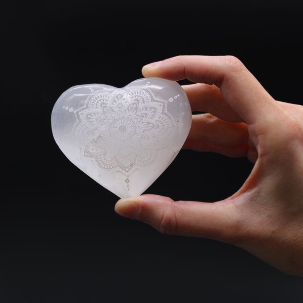 Cuore in Selenite - Mandala inciso - 7-8 cm