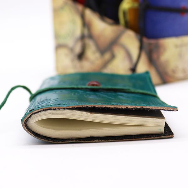 Block Notes in Pelle - Chakra con Pietre 9x13 cm