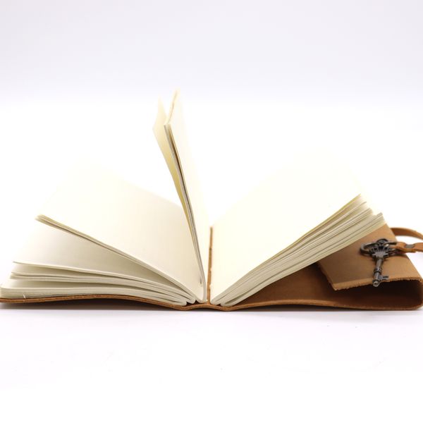Block Notes Pelle Oliata Marrone & Chiave - 200 Pagine 13x18cm