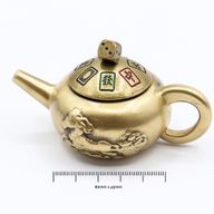 Feng Shui Fortuna – Teiera Portafortuna con Dado Girevole