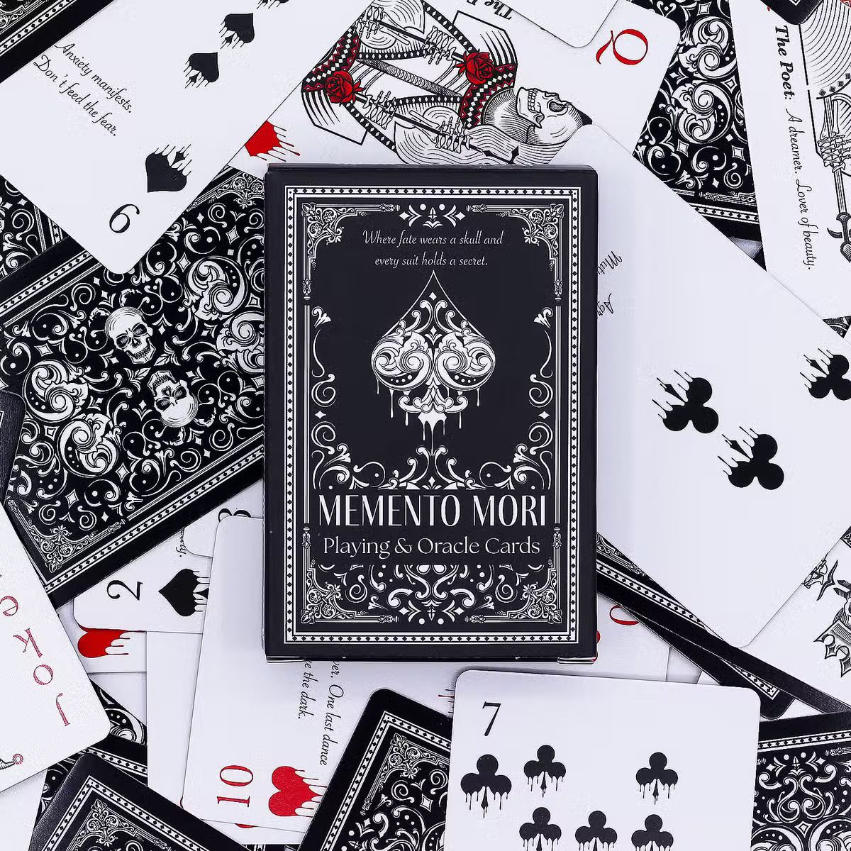 Carte da Gioco e Oracolo all’Ingrosso – L’Arte Mistica incontra il Design Classico