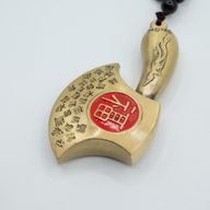 Pendente Feng Shui – Allontana gli ostacoli con l’ascia