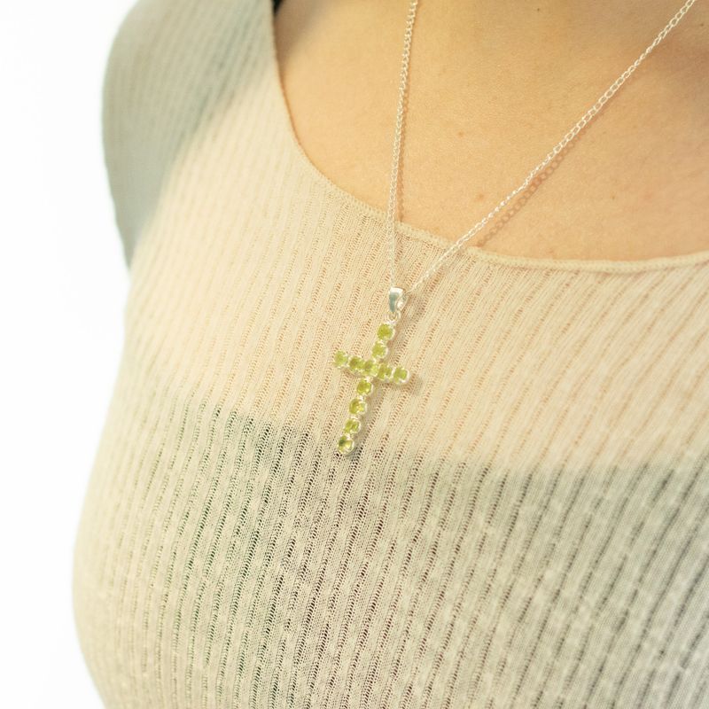 Pendenti Devozionali Placcati in Argento - Croce Peridoto