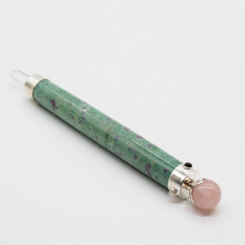 Bacchetta "Cuore Verdeggiante" 23cm - Rubino in Fuchsite e Quarzo Rosa