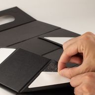 Scatola regalo pieghevole in formato piatto - Forma di scatola per vino (33,5x10x10,5 cm) - Nera