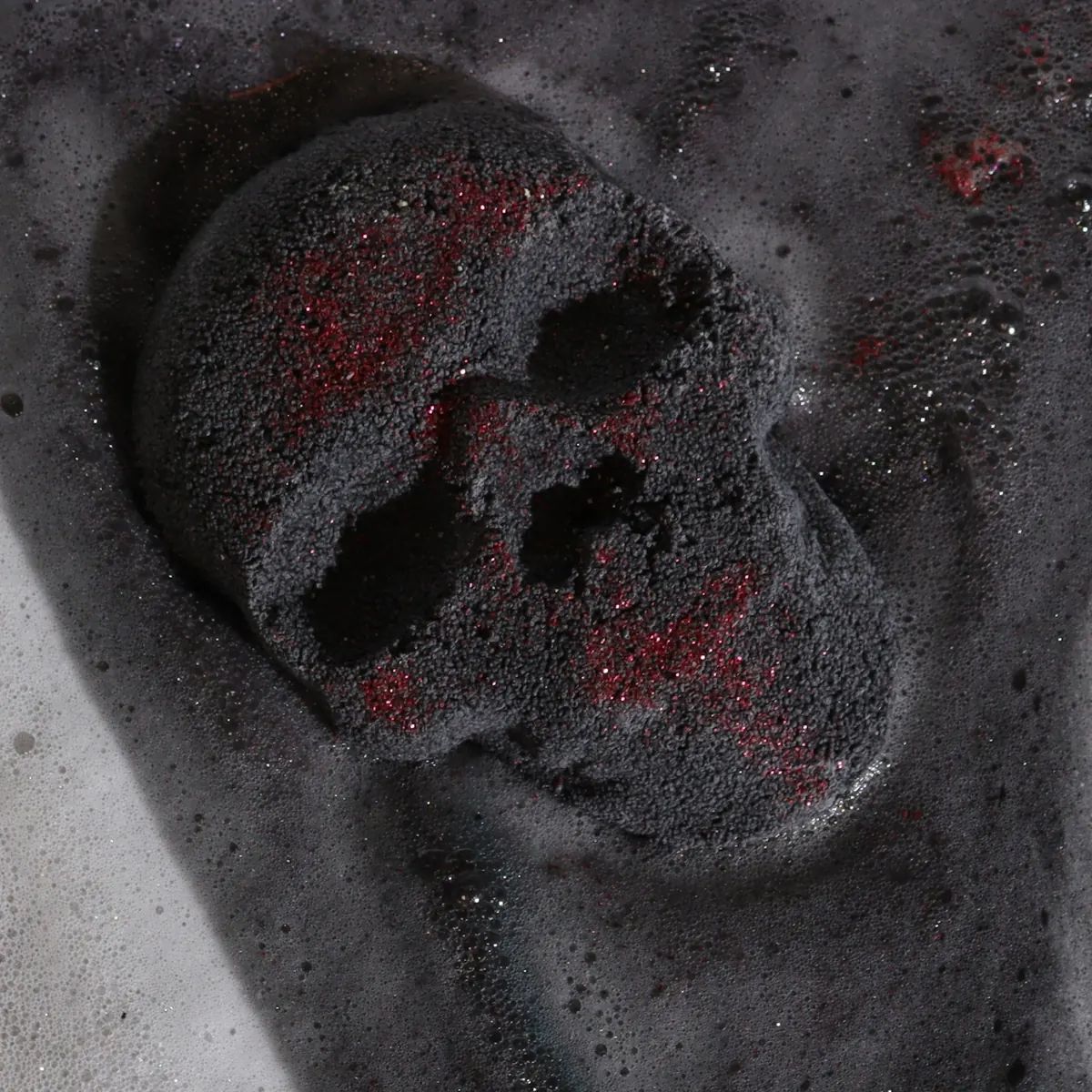 Skull bath bomb