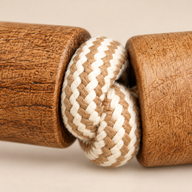 PAW Toys - Gioco in Legno di Caffè - Trail Born Tug