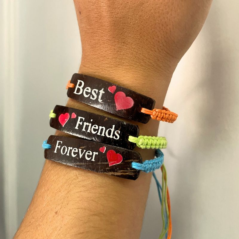 Braccialetti dell'Amicizia Fatti a Mano - Kit di Avviamento