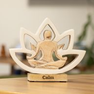 Statuetta Yoga in Legno - Fiore di Loto - Crema - Calma