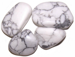 24x Pietre Burattate - Howlite Bianca L