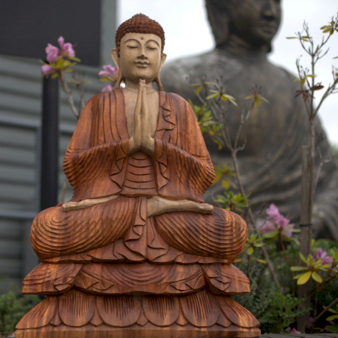 Statua di Buddha in Legno Intarsiato all'ingrosso